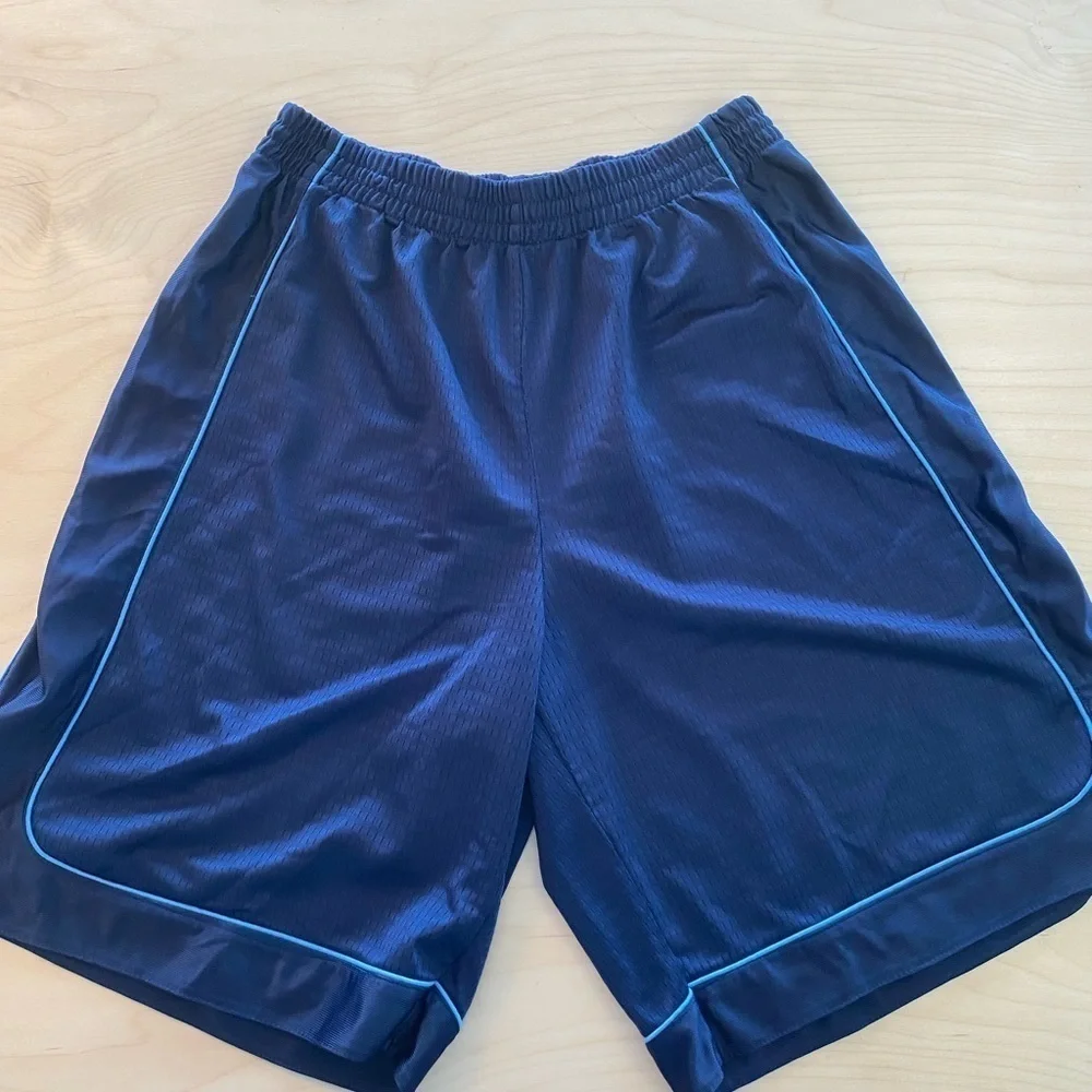 Bugle Boy Sports Shorts size Large (CK)